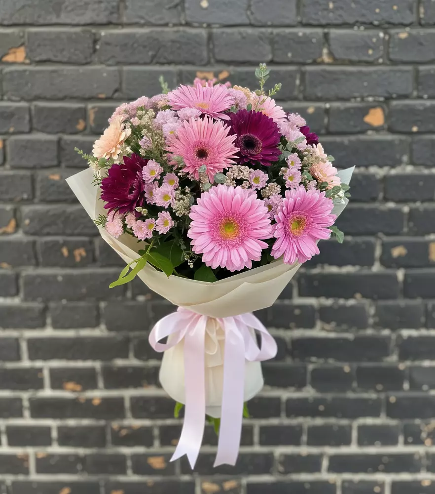 Букет цветов из: Герберы и Хризантемы в Грицовский
