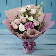 Букет цветов из:  Розы и Лизиантусы в Грицовский