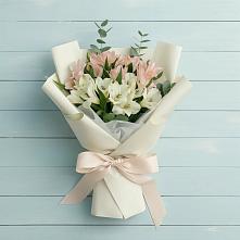 Букет цветов из:  Альстромерии в Грицовский