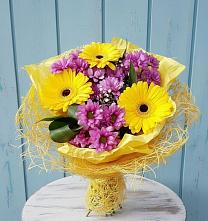 Букет цветов из:  Хризантемы и Герберы в Грицовский