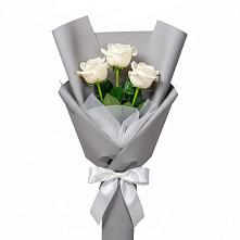 Букет 3 белые розы в Грицовский