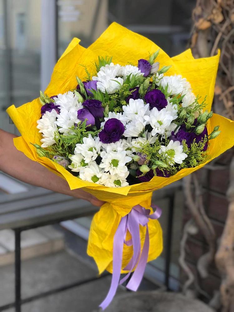 Букет цветов из: Ирисы, Хризантемы и Ромашки в Грицовский