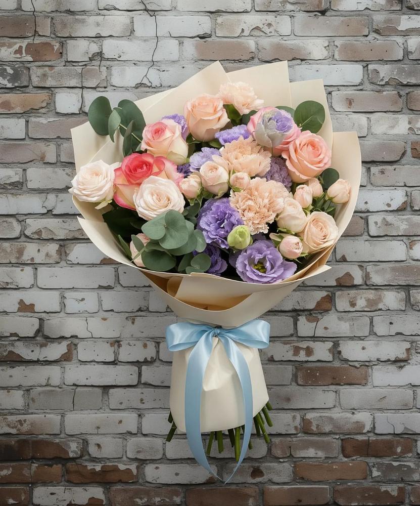 Букет цветов из: Розы, Лизиантусы и Гвоздики в Грицовский