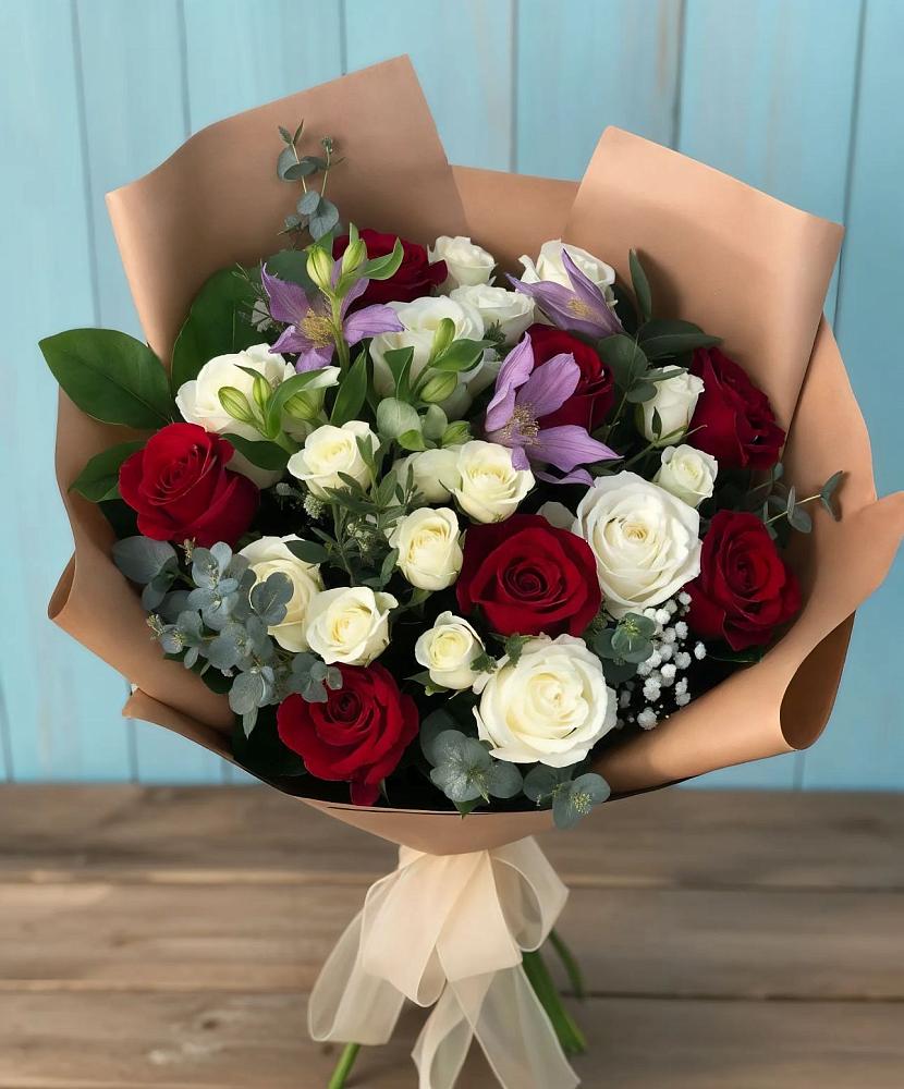 Букет цветов из: Розы и Альстромерии в Грицовский