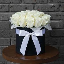 Цветочная композиция из Розы в шляпной коробке #REPLACE_PRED# Грицовский