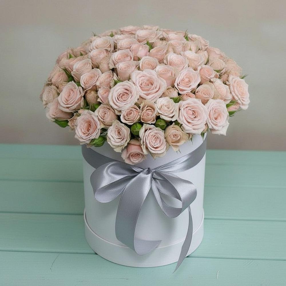 Цветочная композиция из Розы в шляпной коробке в Грицовский